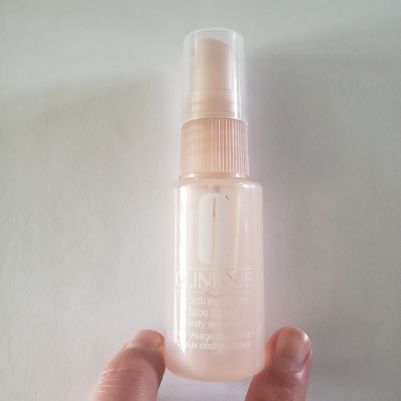 NWT Clinique Moisture Surge Face Spray. Thirsty Skin Relief - Picture 2 of 5